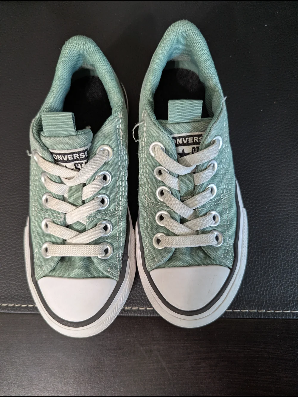 Converse Kids' Low Top Sneakers in Sage Green